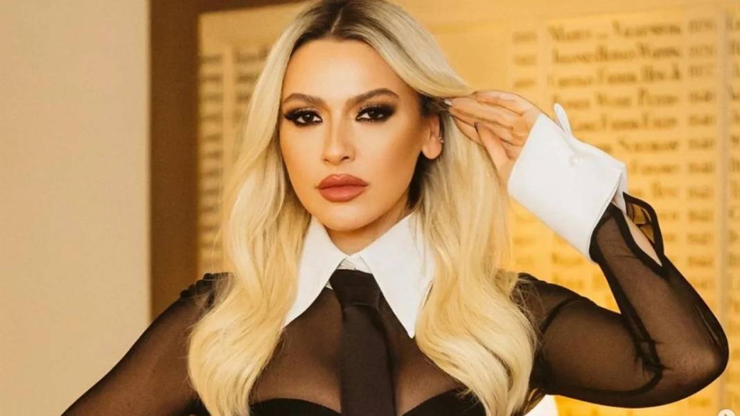 Hadise'den görülmemiş fotoğraf. Arkasını dönüp poz verdi 2